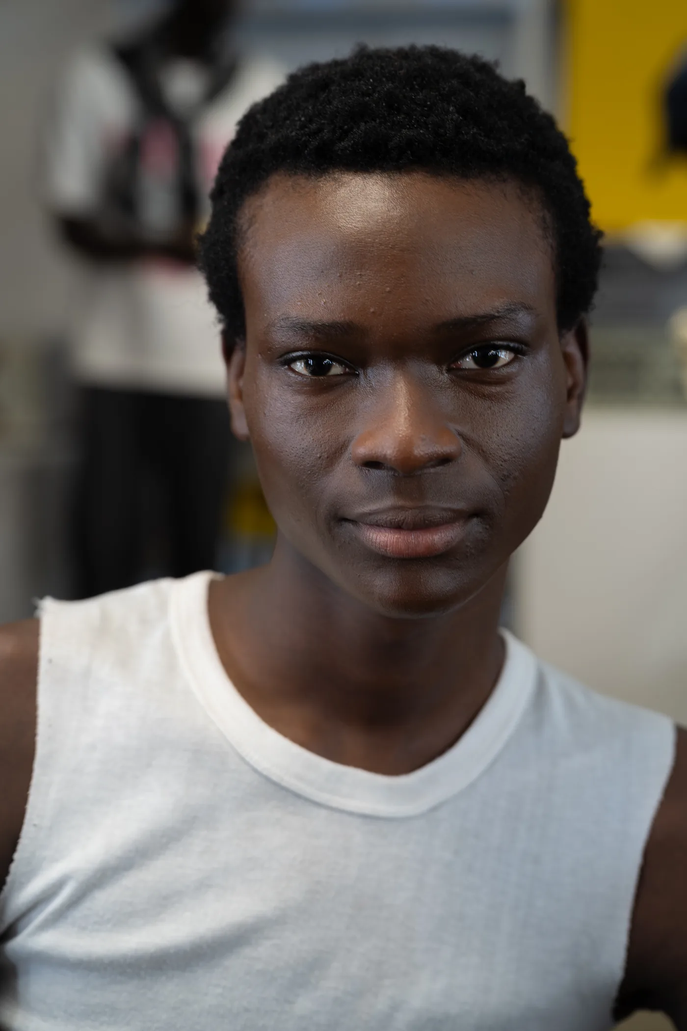 Retrato de un modelo preparado para la presentación